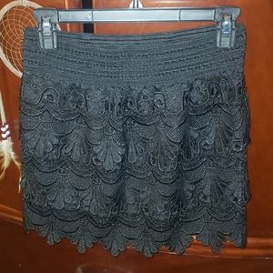 Blu Pepper layered laced skirt